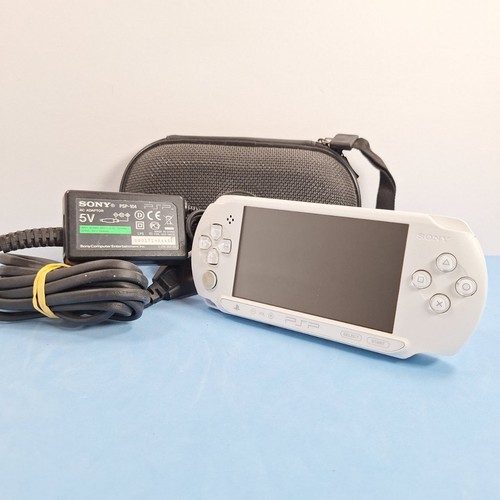 Sony psp 3004 slim - sony, psp-3004